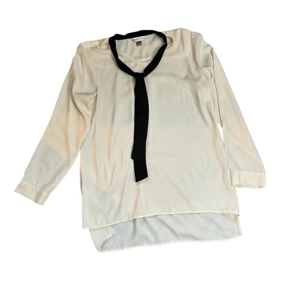 Christopher Banks Cream Blouse with Black Tie - Picture 3 of 6